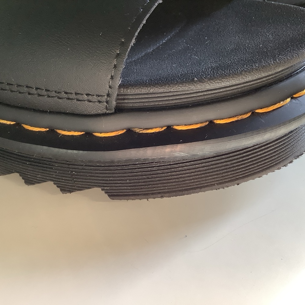 Dr. Martens Voss Women’s Sandals Size 7 - Picture 13 of 15